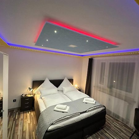 Modern Apartments Neuburg P - Top - 2 Zimmer, Komfort, Balkon, Wi-Fi, Smart Tv, Grosse Dusche, Kueche نوبورغ آن دي دوناو المظهر الخارجي الصورة