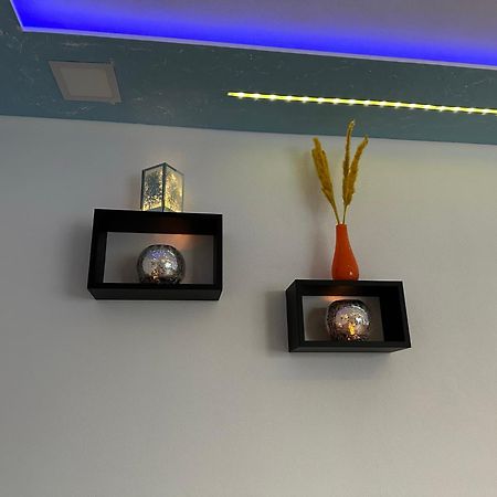 Modern Apartments Neuburg P - Top - 2 Zimmer, Komfort, Balkon, Wi-Fi, Smart Tv, Grosse Dusche, Kueche نوبورغ آن دي دوناو المظهر الخارجي الصورة