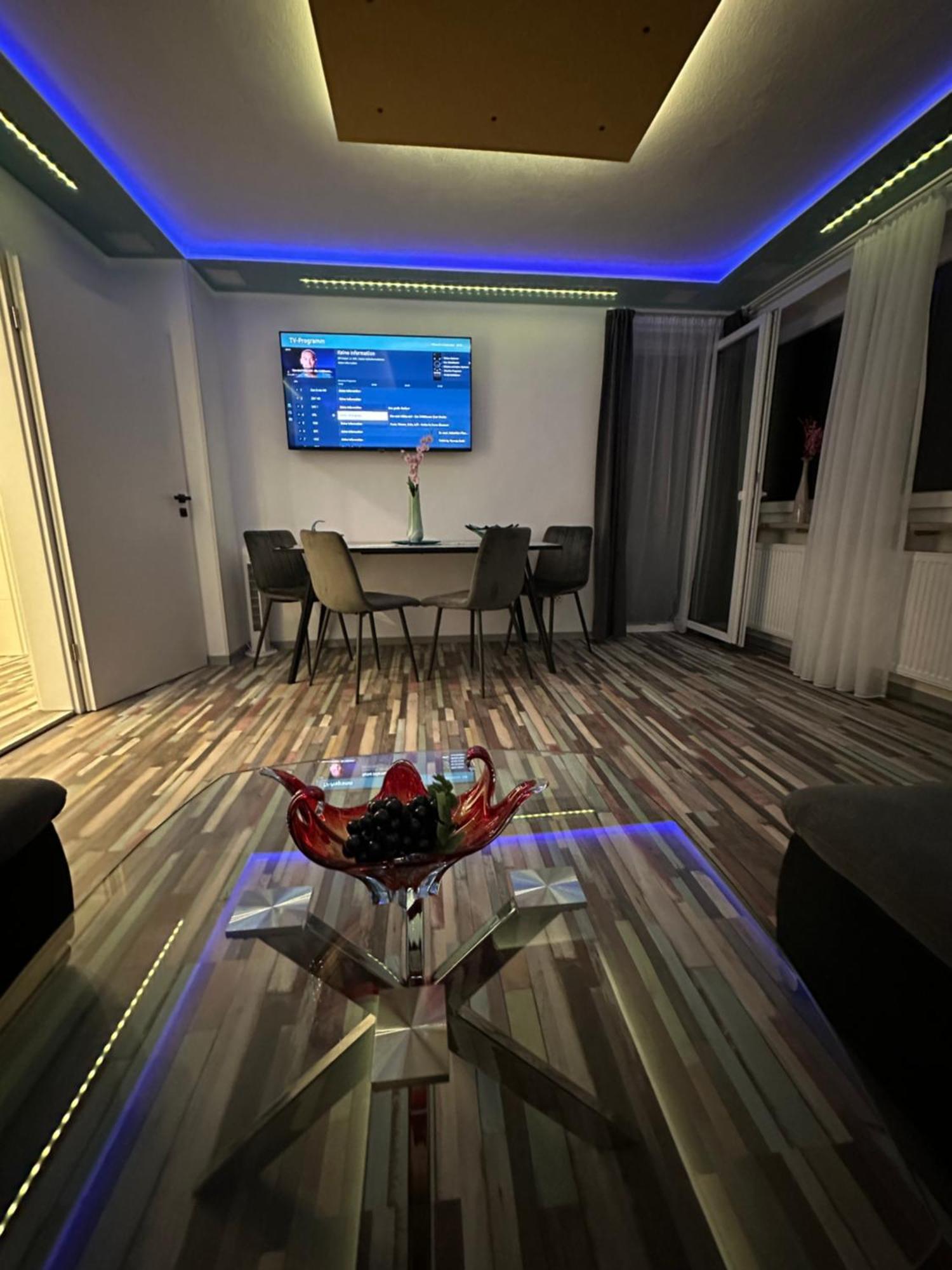 Modern Apartments Neuburg P - Top - 2 Zimmer, Komfort, Balkon, Wi-Fi, Smart Tv, Grosse Dusche, Kueche نوبورغ آن دي دوناو المظهر الخارجي الصورة