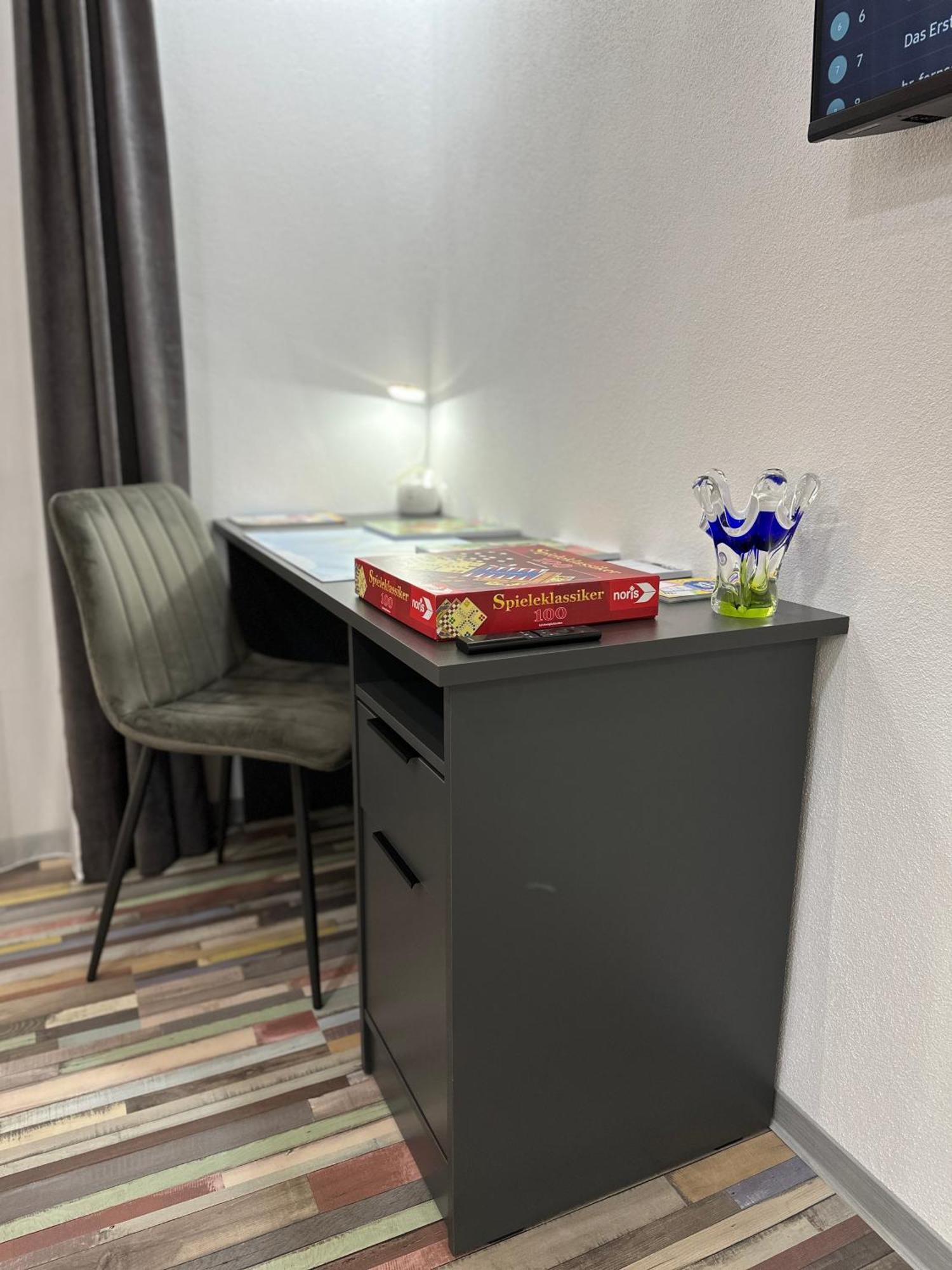 Modern Apartments Neuburg P - Top - 2 Zimmer, Komfort, Balkon, Wi-Fi, Smart Tv, Grosse Dusche, Kueche نوبورغ آن دي دوناو المظهر الخارجي الصورة