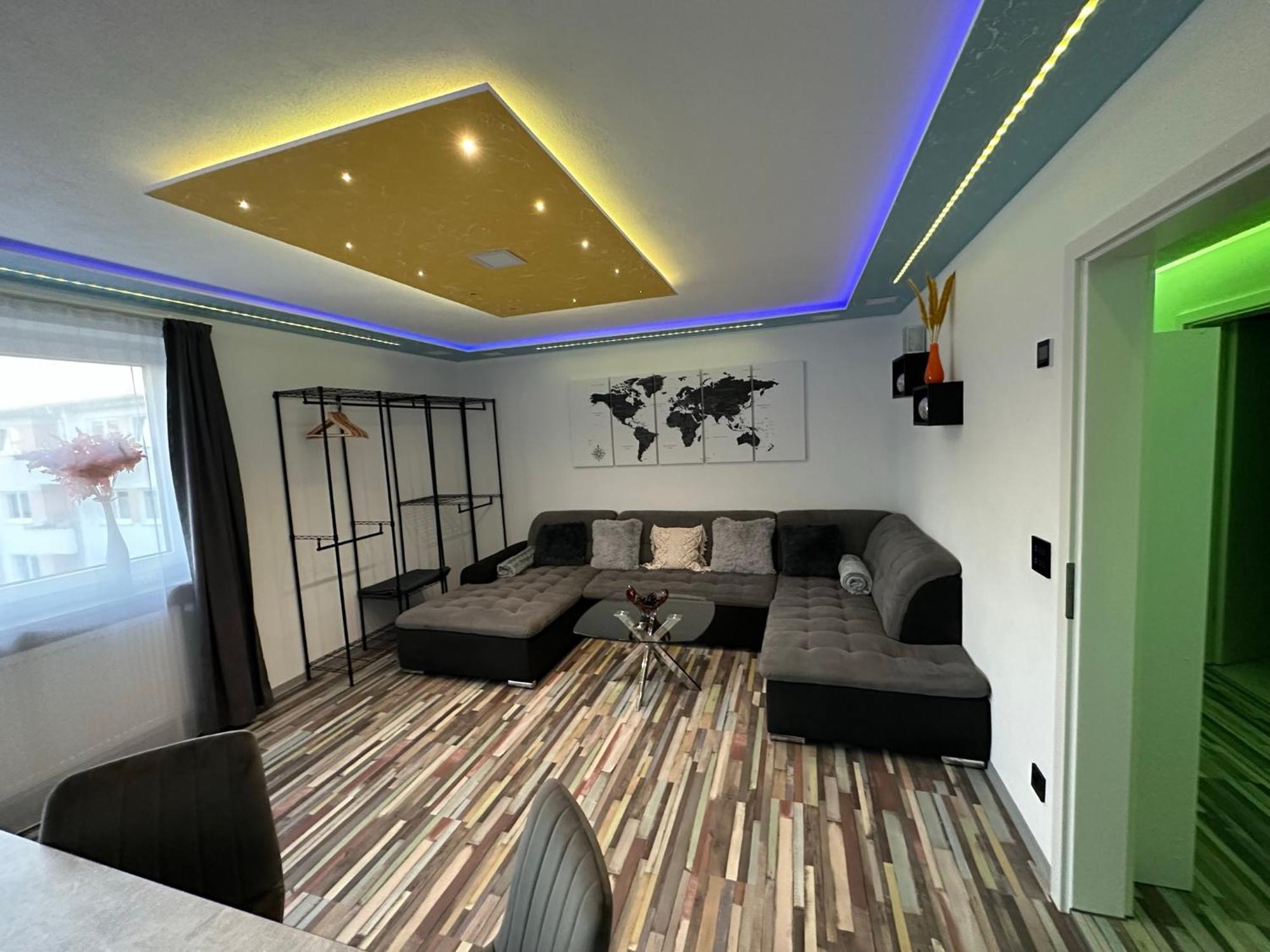 Modern Apartments Neuburg P - Top - 2 Zimmer, Komfort, Balkon, Wi-Fi, Smart Tv, Grosse Dusche, Kueche نوبورغ آن دي دوناو المظهر الخارجي الصورة