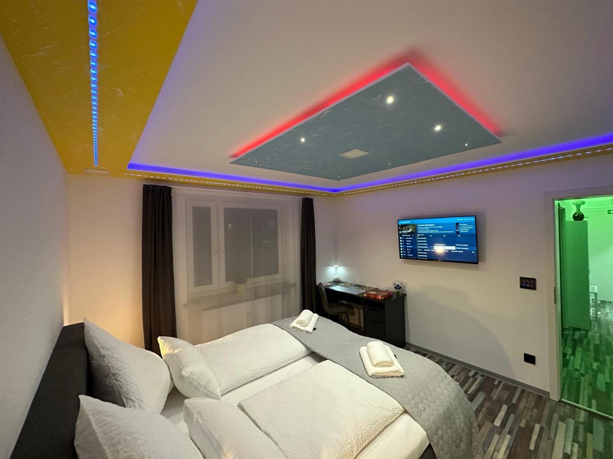 Modern Apartments Neuburg P - Top - 2 Zimmer, Komfort, Balkon, Wi-Fi, Smart Tv, Grosse Dusche, Kueche نوبورغ آن دي دوناو المظهر الخارجي الصورة